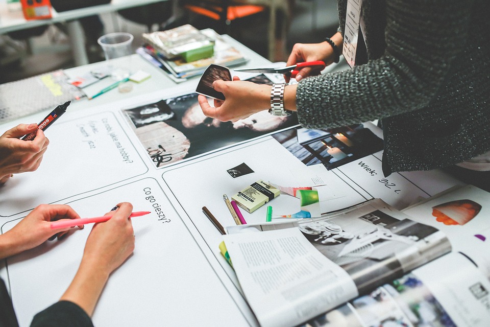 Project scheduling in project management